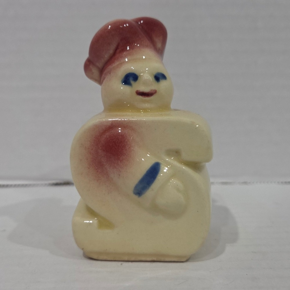 Vintage Shawnee Pottery Anthropomorphic Chef Doughboy Letter S Salt Shaker